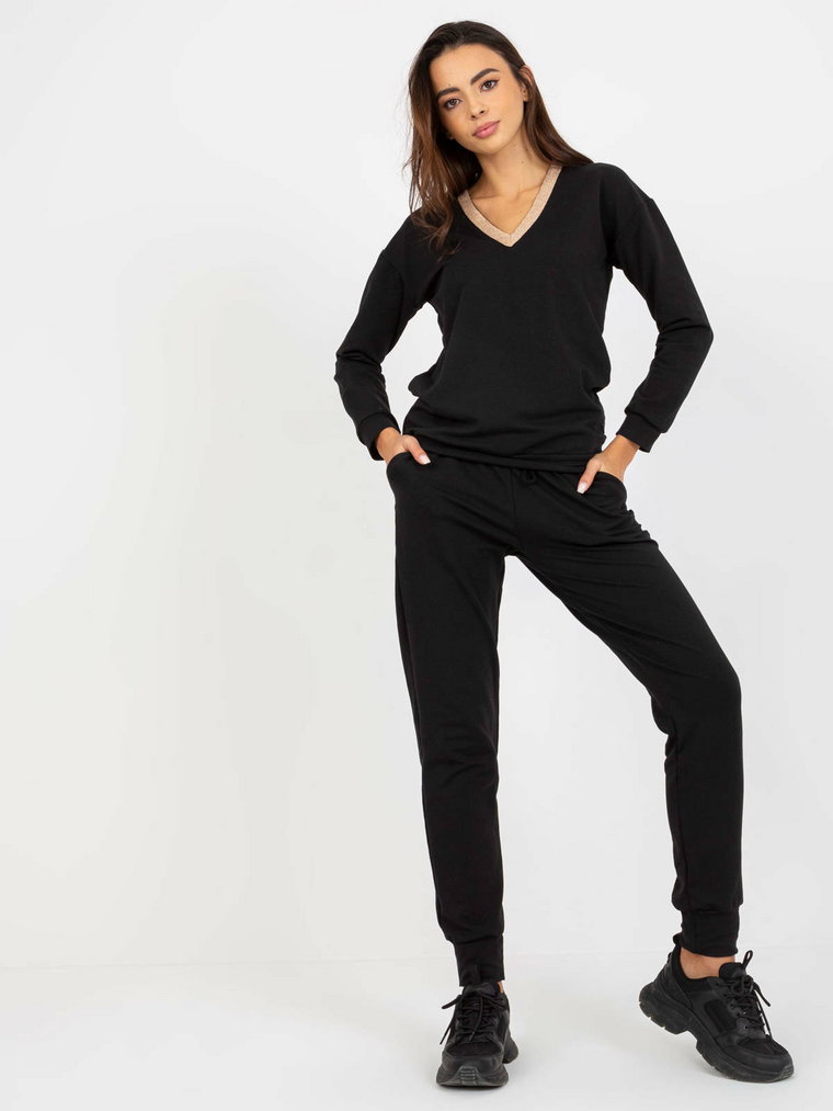 Komplet casualowy czarny casual bluza i spodnie dekolt w kształcie V rękaw długi nogawka ze ściągaczem długość długa