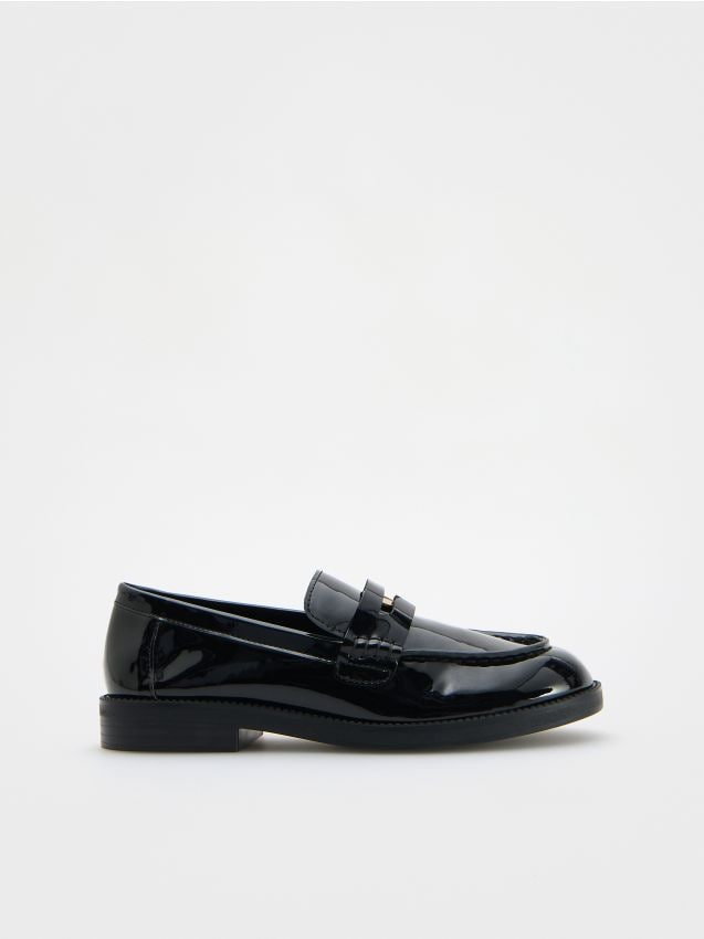 Reserved - Lakierowane loafersy - czarny