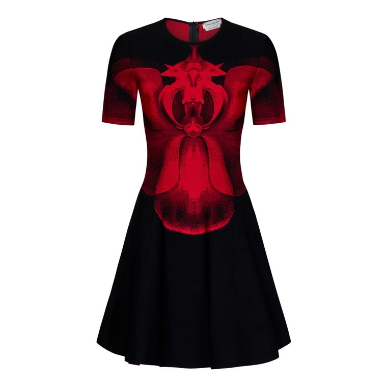 Czarna Sukienka o Rozkloszowanym Fasonie z Czerwonym Motywem Orchidei Alexander McQueen
