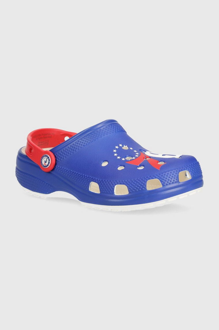 Crocs klapki Classic NBA Philadelphia 76Ers Clog damskie kolor niebieski 208901