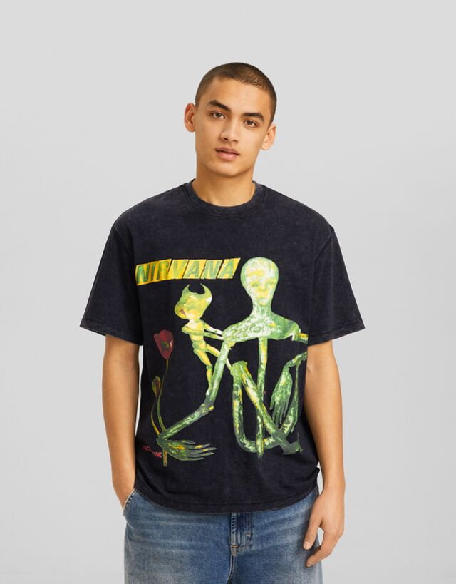 Bershka Koszulka Oversize Z Krótkim Rękawem I Nadrukiem Nirvana Mężczyzna M Szary
