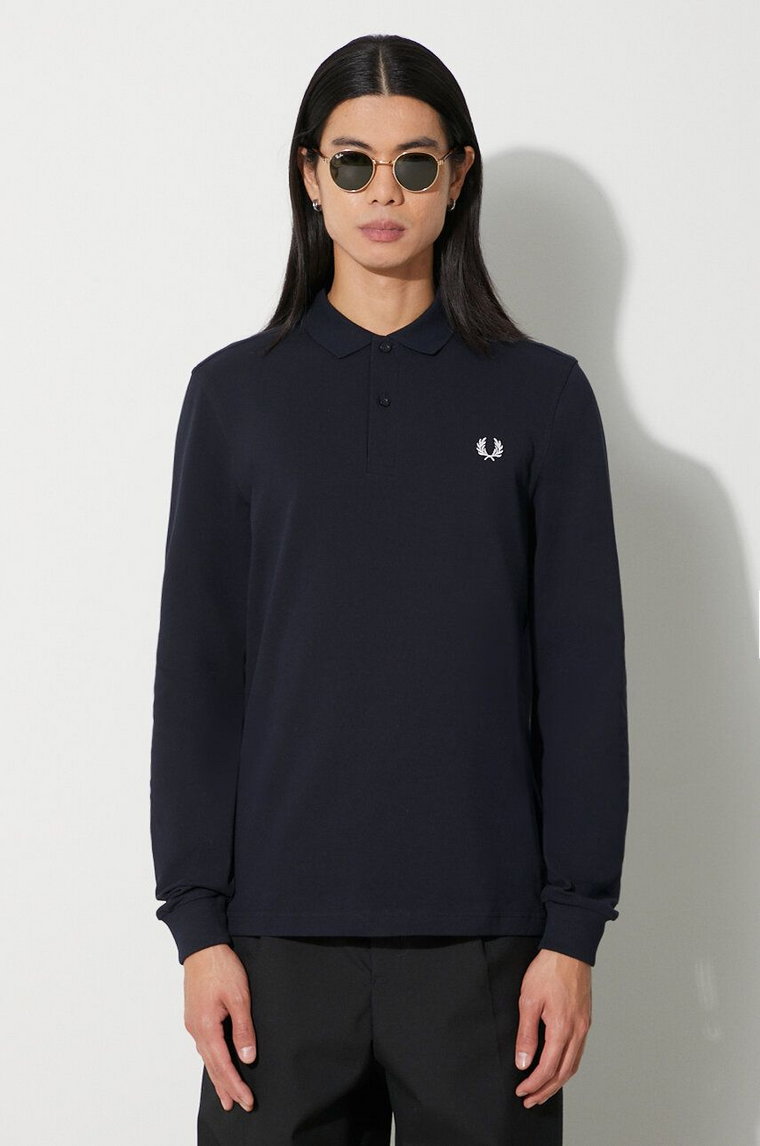 Fred Perry longsleeve bawełniany kolor granatowy z aplikacją M6006.608