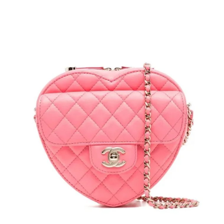 Luksusowa różowa torba Heart od Chanel z kolekcji Ss22 Chanel Vintage