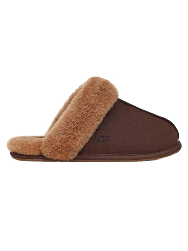 UGG Skórzane kapcie "Scuffette II" w kolorze brązowym