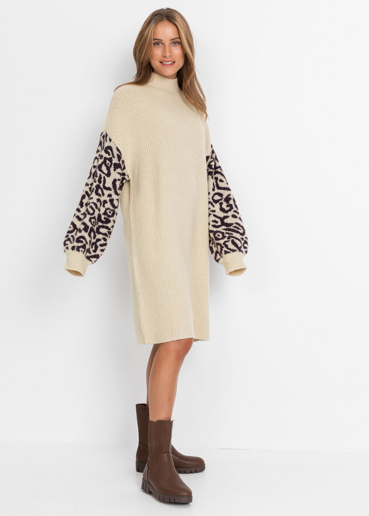 Sukienka dzianinowa oversized w cętki leoparda