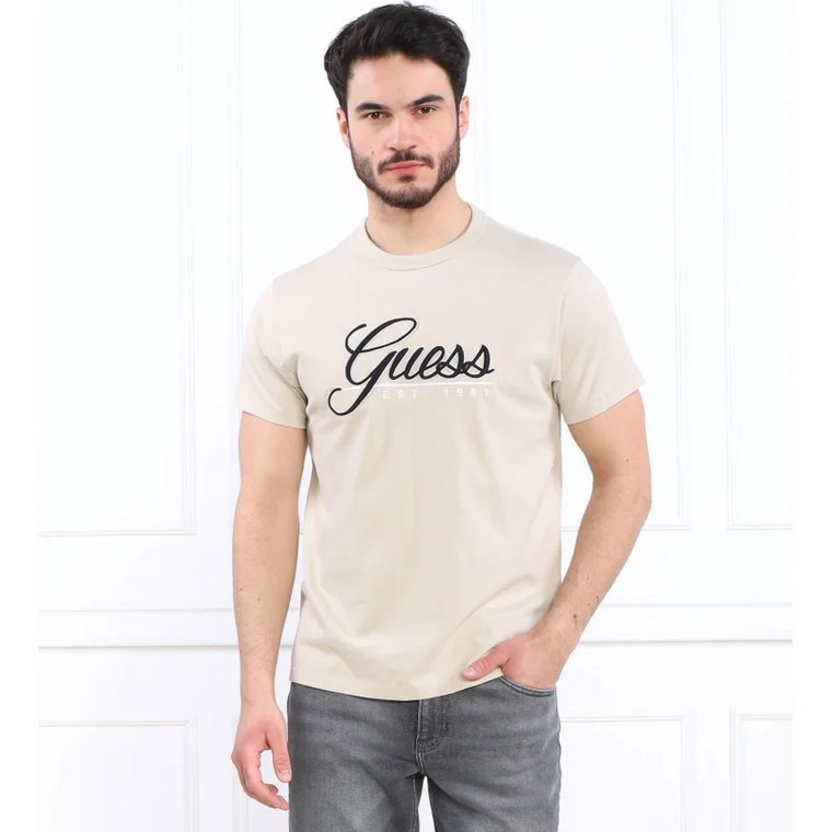 GUESS T-shirt SS CN GUESS 3D EMBRO | Regular Fit