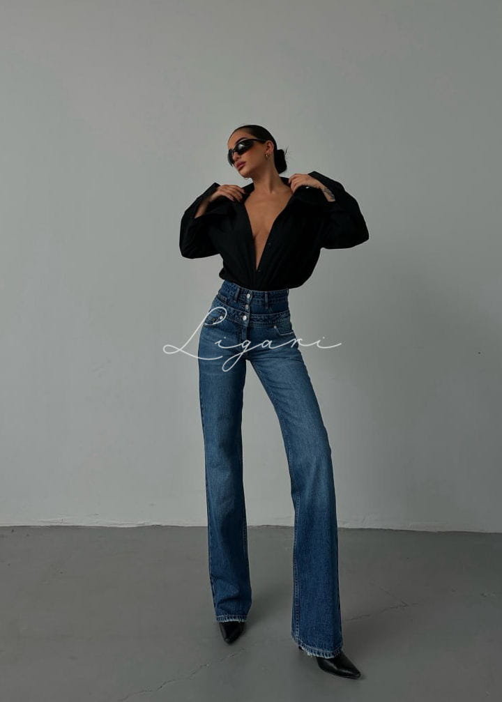 Ariana spodnie jeansowe z wysokim stanem i rozszerzanymi nogawkami