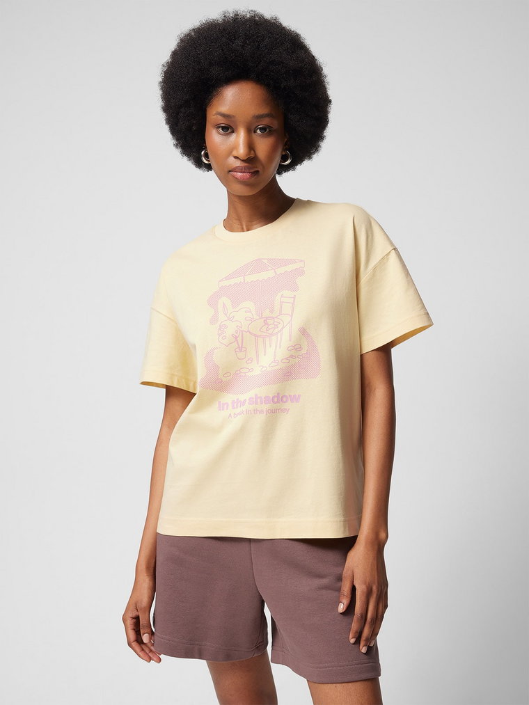 T-shirt oversize z nadrukiem damski Outhorn - żółty