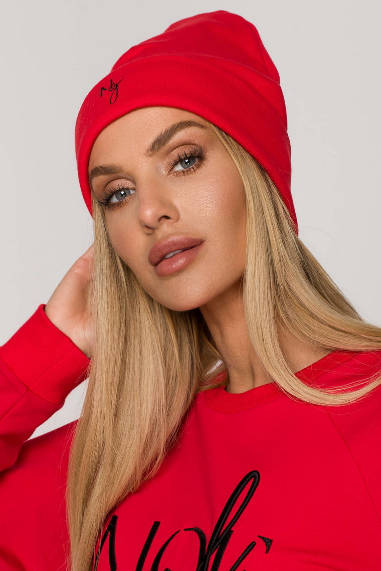 Czapka beanie z haftem MOE GIRL - czerwona