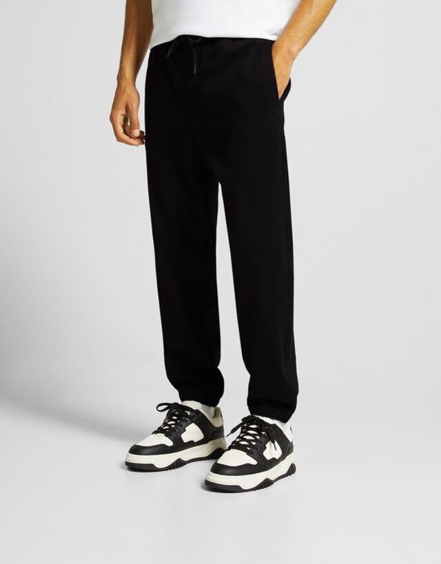 Bershka Jeansy Jogger Mężczyzna Xs Czarny