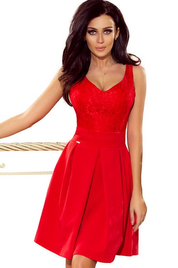 Czerwona sukienka na wesele rozkloszowana z dekoltem V i kontrafałdami