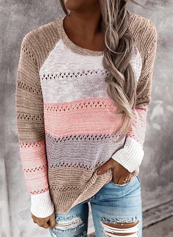 Sweter z ażurowymi przeszyciami
