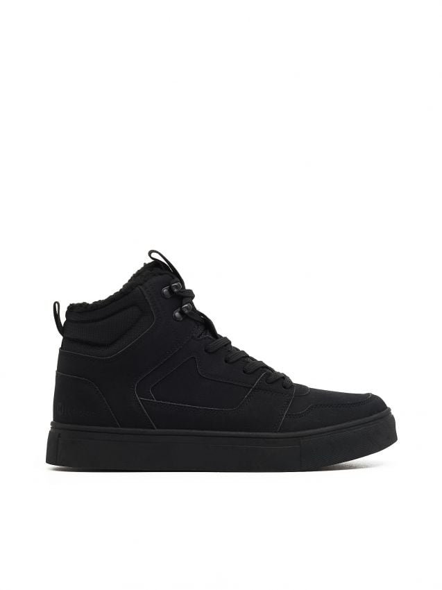 Cropp - Czarne sneakersy z ociepleniem - czarny