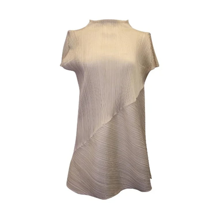 Pre-owned Polyester dresses Issey Miyake Pre-owned
