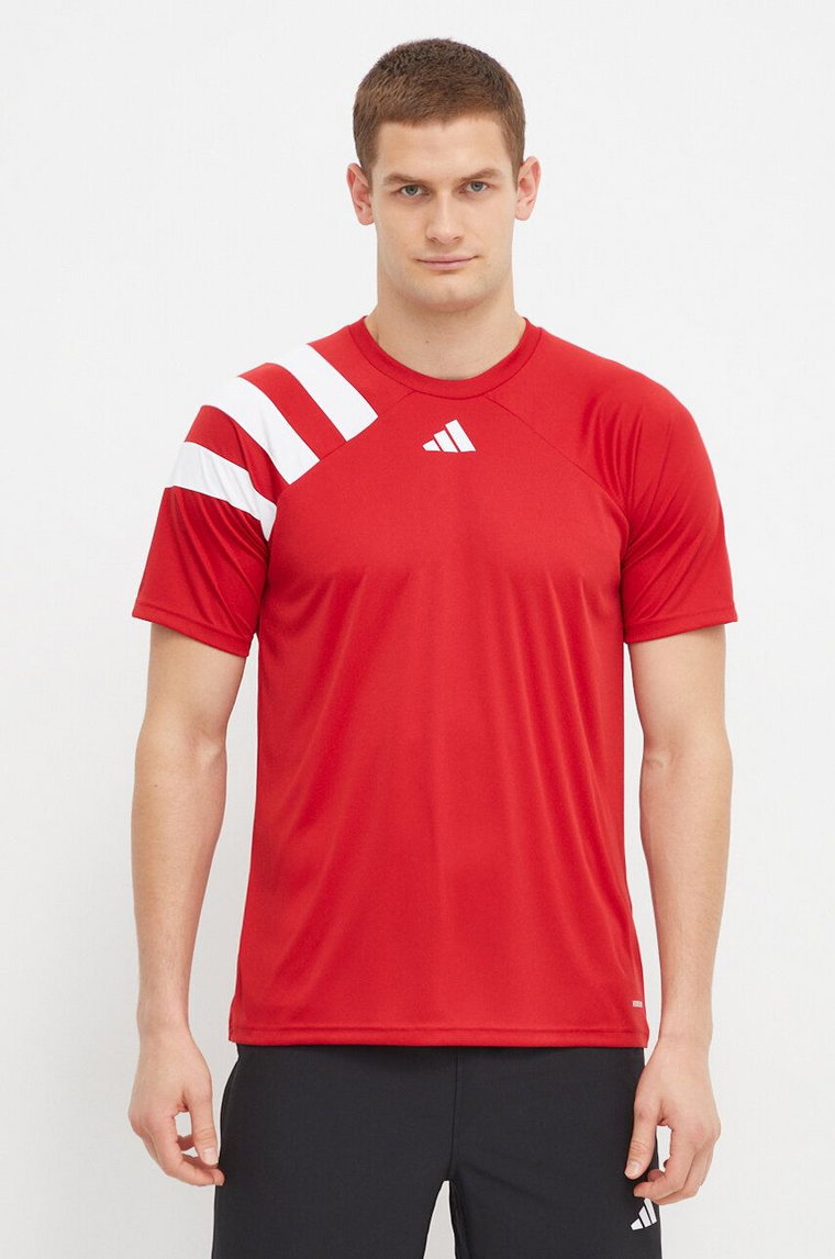 adidas Performance t-shirt treningowy Fortore 23 kolor czerwony z aplikacją  HY0571
