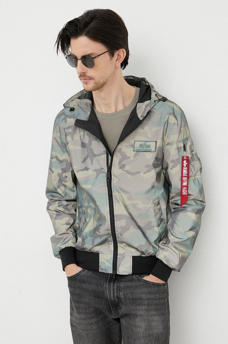 Alpha Industries kurtka MA-1 LW HOODED REFLECTIVE CAMO męska kolor zielony przejściowa 126138RC.408-WdlCamo65