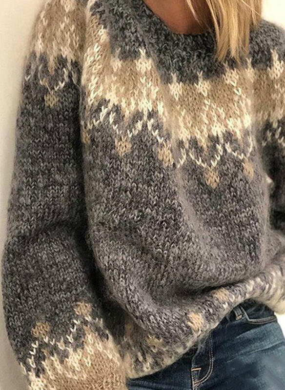 Sweter o luźnym fasonie