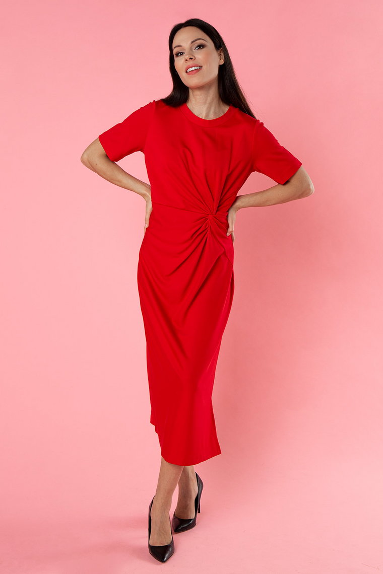 Czerwona maxi sukienka z supłem