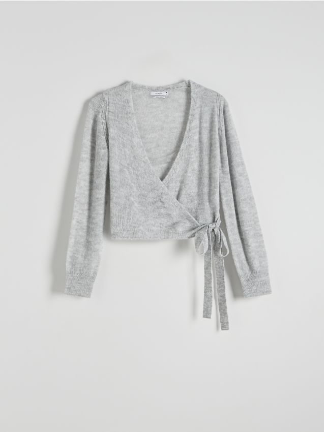 Reserved - Kopertowy sweter z wiązaniem - jasnoszary