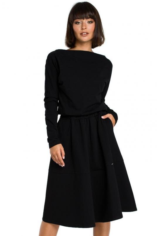 Rozkloszowana sukienka dresowa z gumką w pasie i kieszeniami czarna