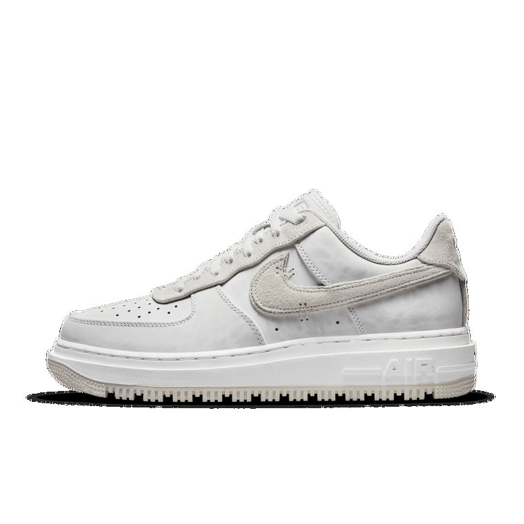 Buty męskie Nike Air Force 1 Luxe - Biel