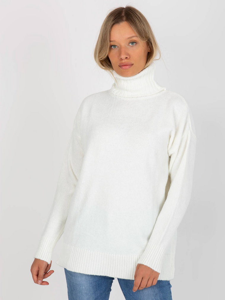 Sweter z golfem biały casual golf dekolt rękaw długi