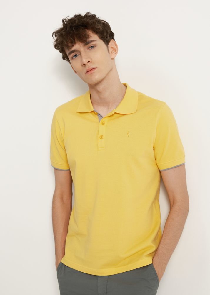 Żółta koszulka polo