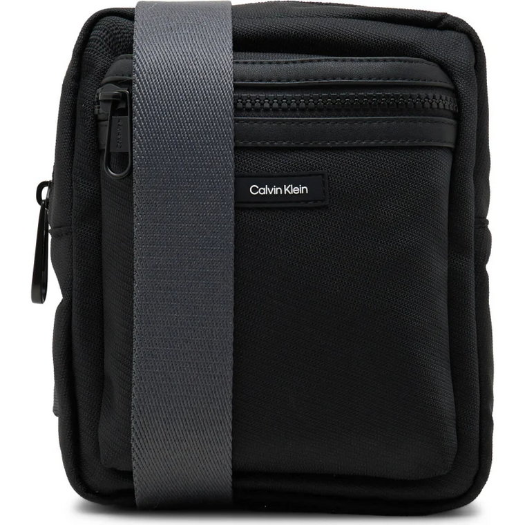 Calvin Klein Reporterka ESSENTIAL CONV