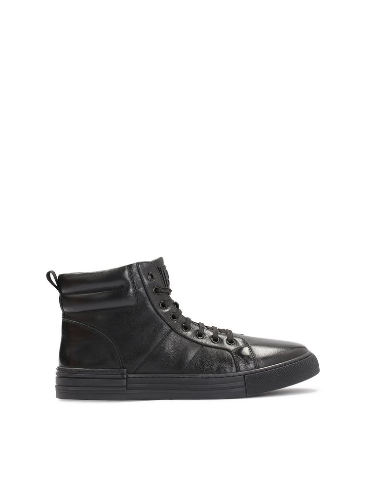Czarne minimalistyczne sneakersy męskie z wysoką sznurowaną cholewką