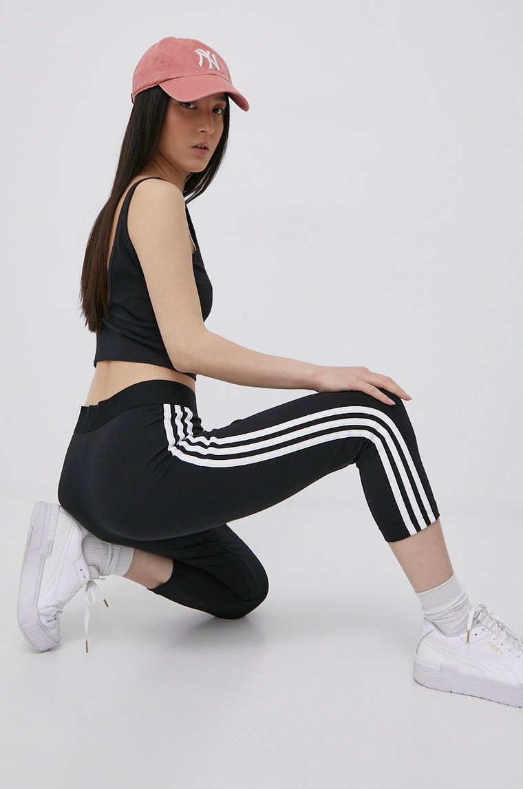 adidas legginsy damskie kolor czarny z aplikacją  HG5880