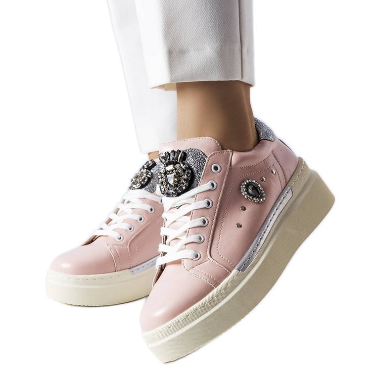 Różowe sneakersy na niskiej koturnie Cuillerier