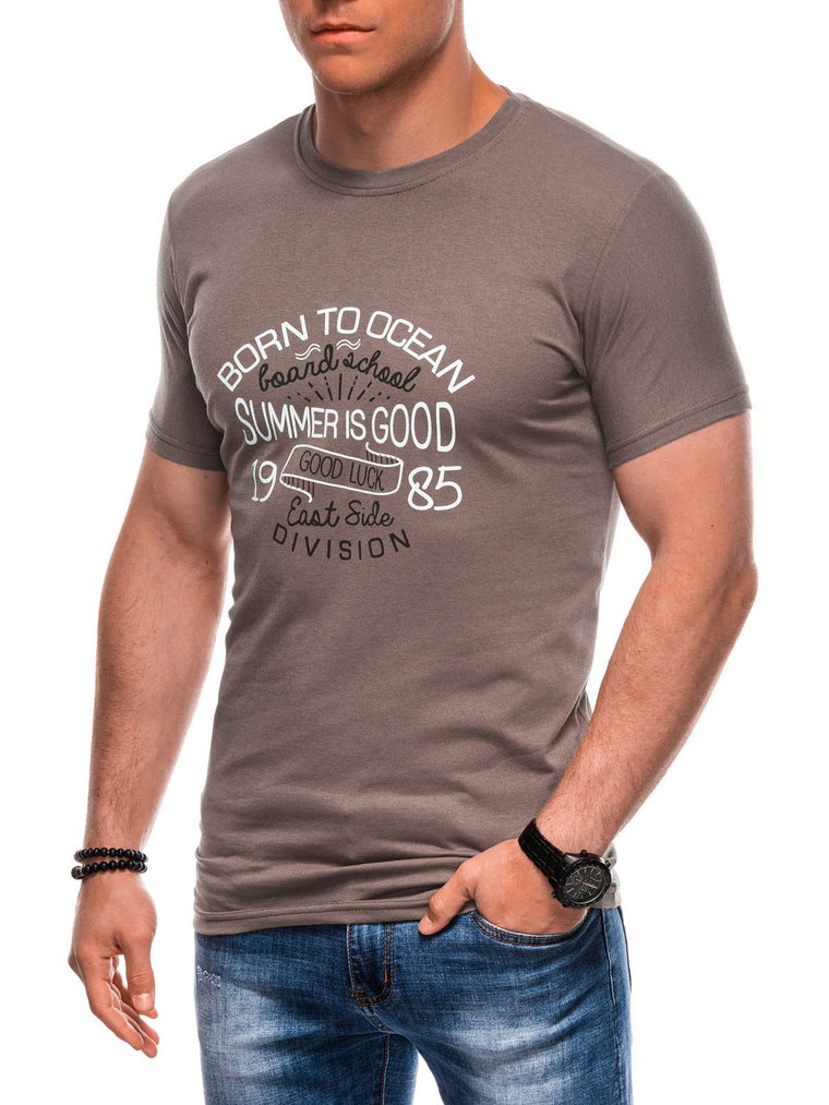 T-shirt męski z nadrukiem S1959 - brązowy