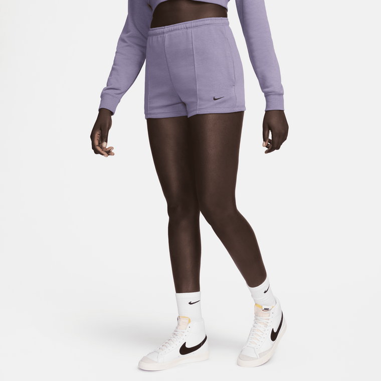 Damskie spodenki z dzianiny dresowej o dopasowanym kroju z wysokim stanem 5 cm Nike Sportswear Chill Terry - Zieleń