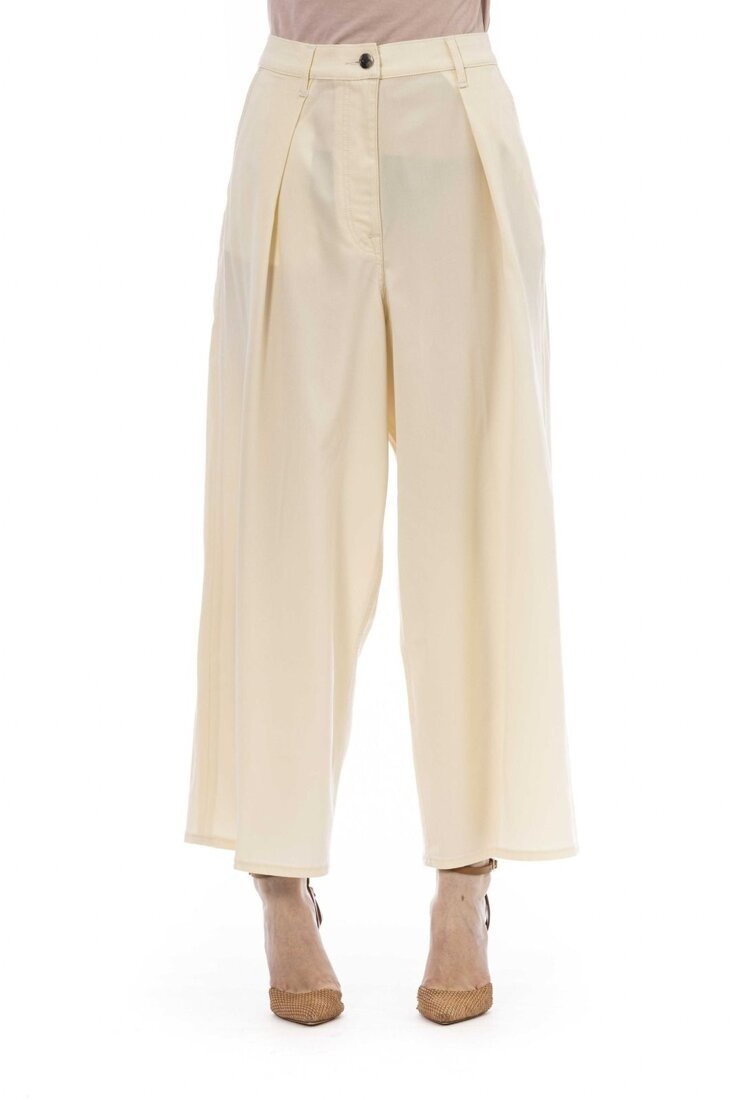 Spodnie marki Jacob Cohen model DORIS WOOL_01178 V kolor Brązowy. Odzież damska. Sezon: