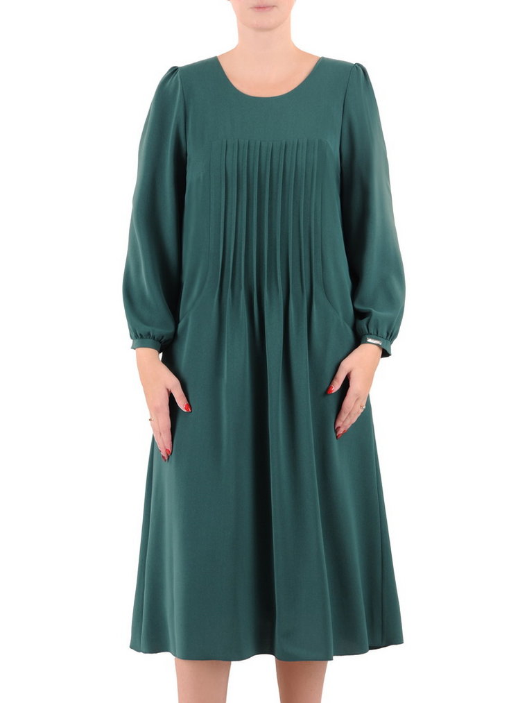 Zielona sukienka z ozdobą plisą i kieszeniami 37007