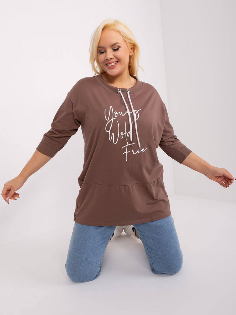 Bluzka plus size brązowy casual codzienna dekolt okrągły rękaw 3/4 troczki guziki