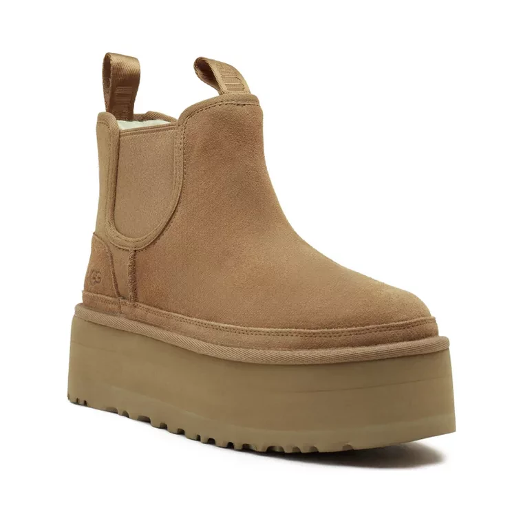 UGG Skórzane śniegowce W NEUMEL PLATFORM CHELSEA