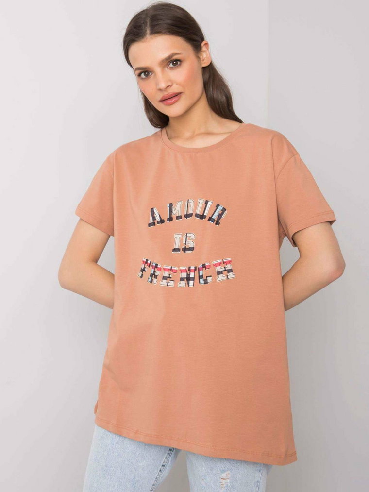 T-shirt z aplikacją camelowy dekolt okrągły