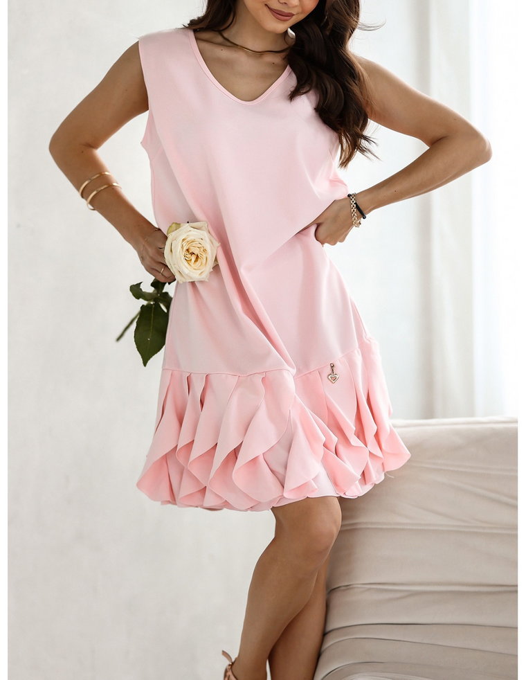 Trapezowa sukienka z falbanami ESTINA - pudrowy róż
