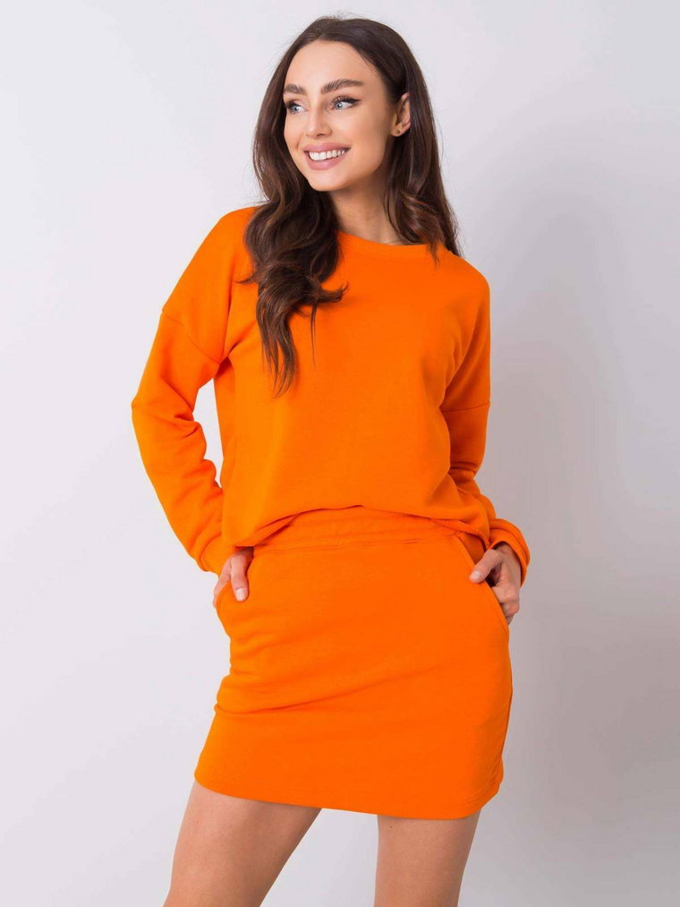 Komplet casualowy pomarańczowy casual sportowy bluza i spódnica dekolt okrągły rękaw długi długość krótka