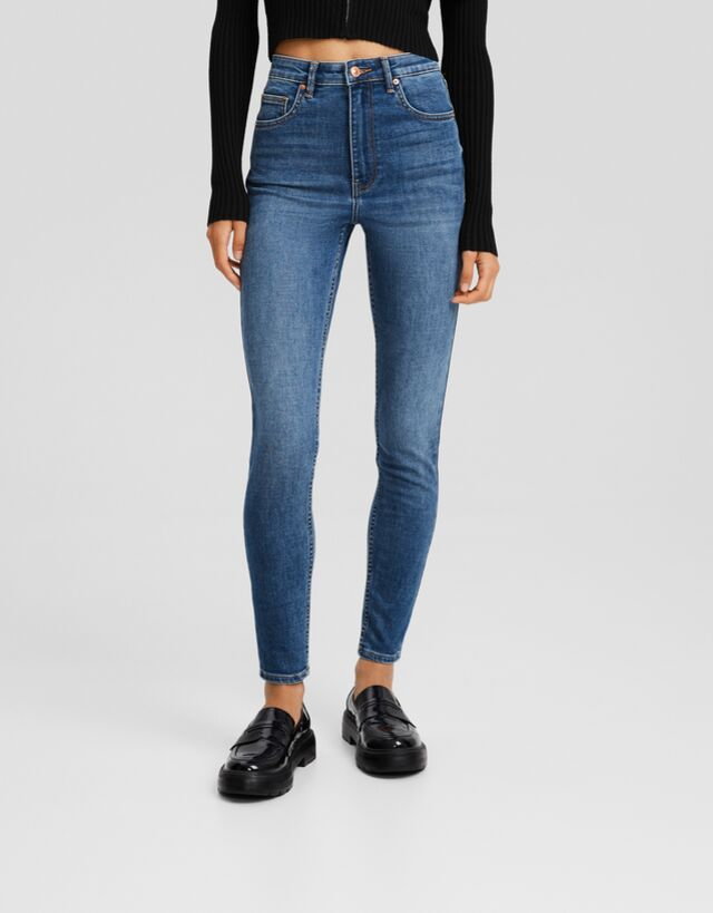 Bershka Jeansy Skinny Z Bardzo Wysokim Stanem Kobieta 38 Wyblakły Niebieski