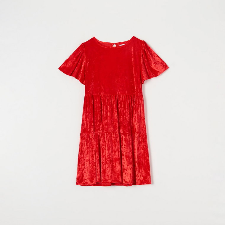 Sukienki Sinsay - kolekcja damska 2022