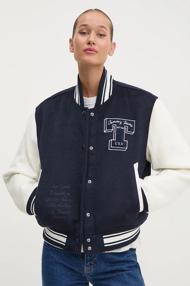 Tommy Jeans kurtka bomber z domieszką wełny kolor granatowy przejściowa DW0DW18845