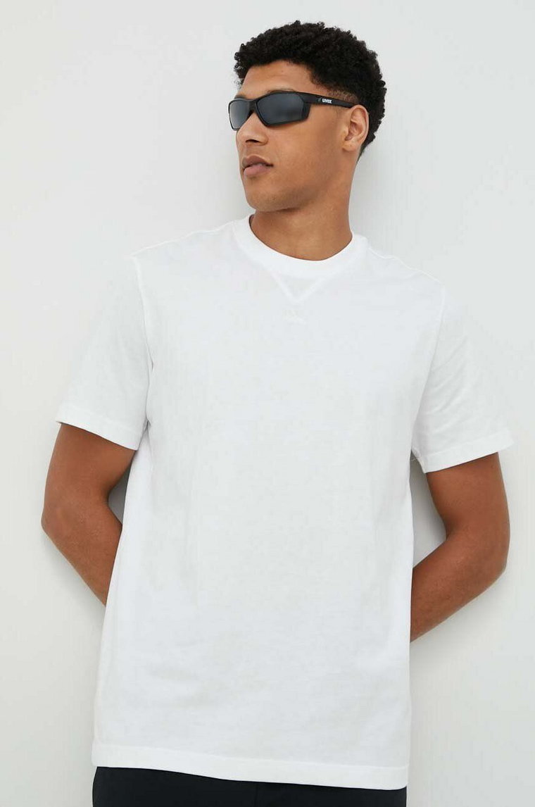 adidas t-shirt bawełniany kolor biały z aplikacją IC9788