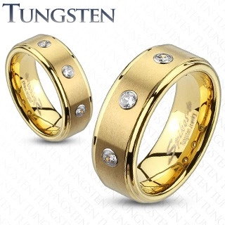 Tungsten pierścionek ze szlifowanym pasem i trzema cyrkoniami - Rozmiar : 49, Szerokość: 8 mm
