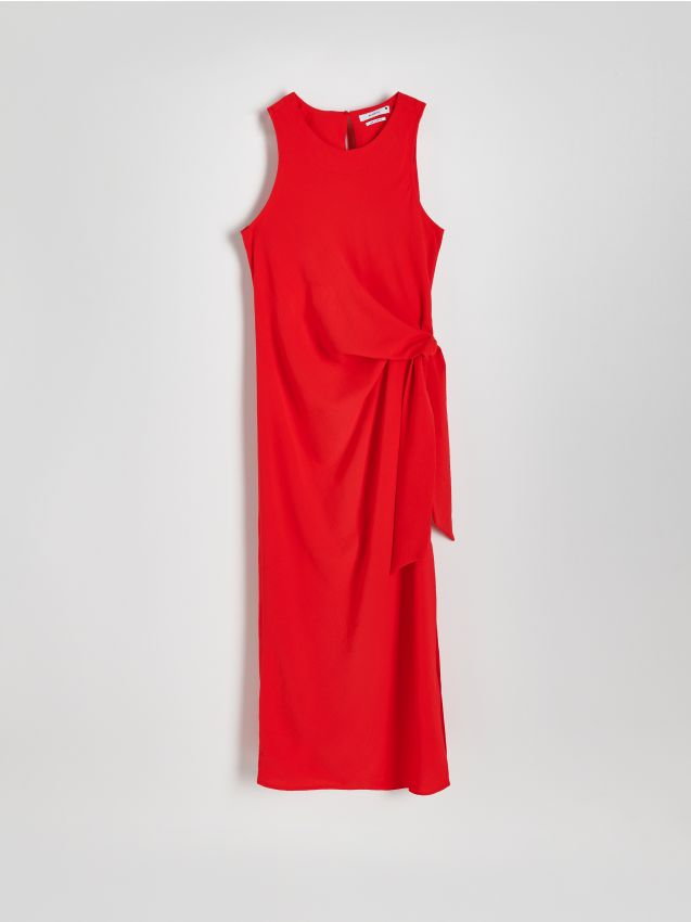 Reserved - Sukienka midi z wiązaniem - czerwony
