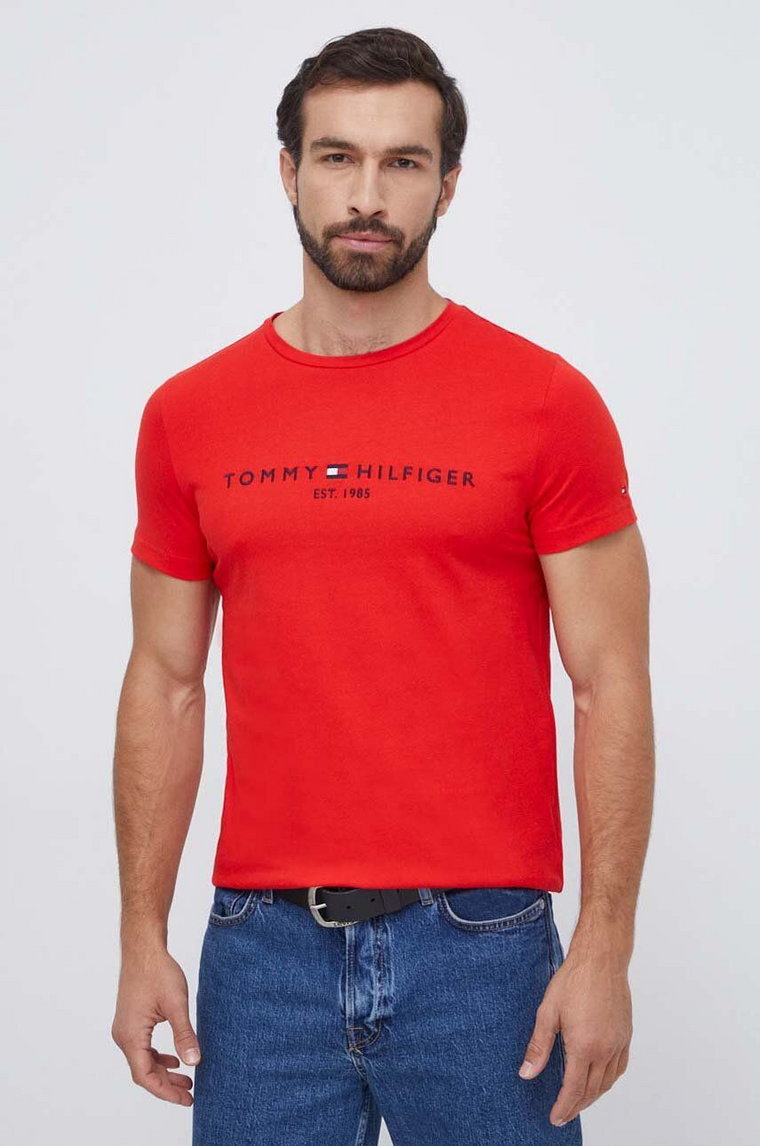 Tommy Hilfiger t-shirt bawełniany kolor czerwony z aplikacją MW0MW11797