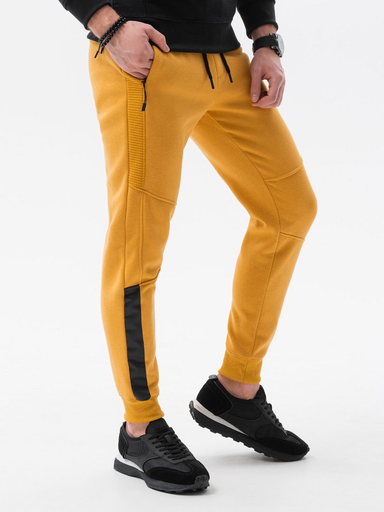 Spodnie męskie dresowe z przeszyciami - żółte V7 OM-PASK-0137