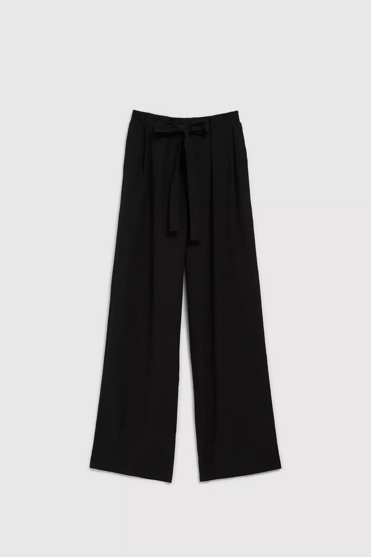 Gładkie spodnie z szerokimi nogawkami i wiązaniem w pasie czarne
