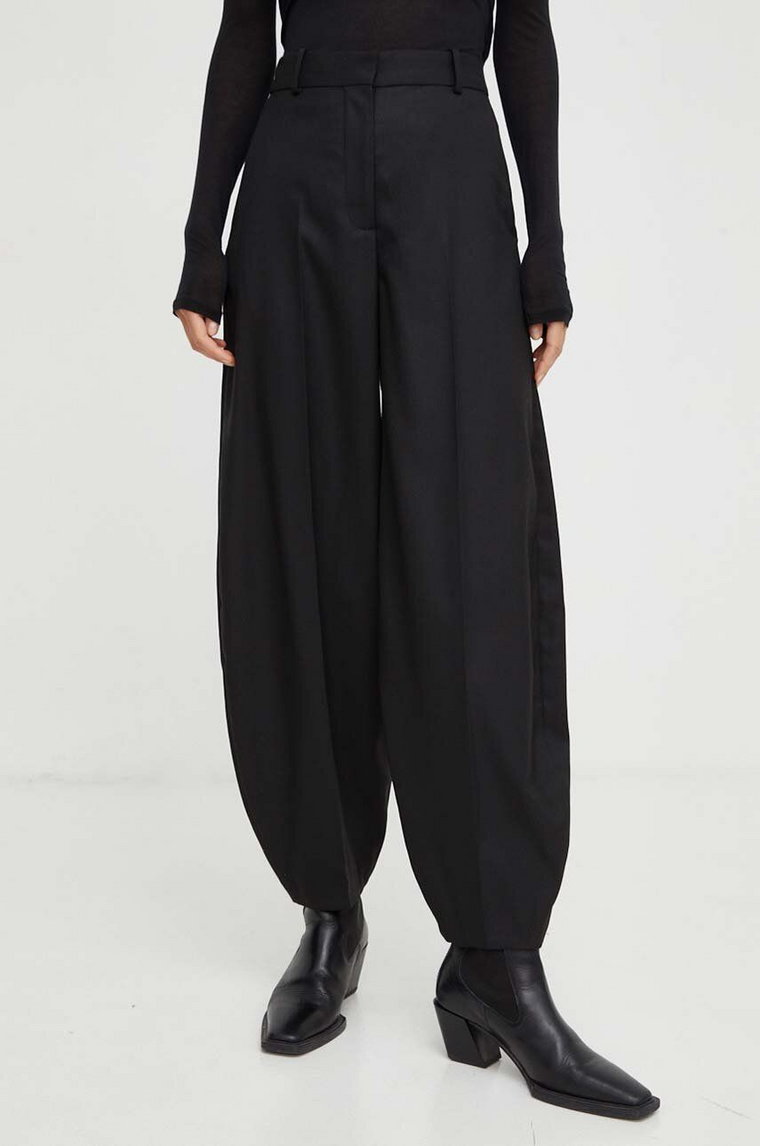 By Malene Birger spodnie damskie kolor czarny szerokie high waist